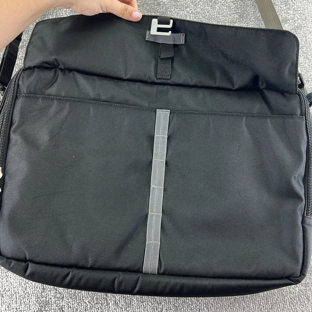 Ogio Laptop Bag Briefcase Messenger Carrying Case Work Business Black Mens